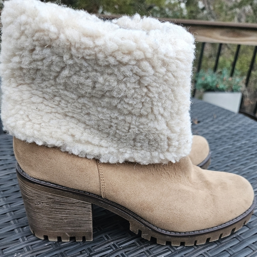 UnionBay Highland Sherpa Boots Women (sz 8M)